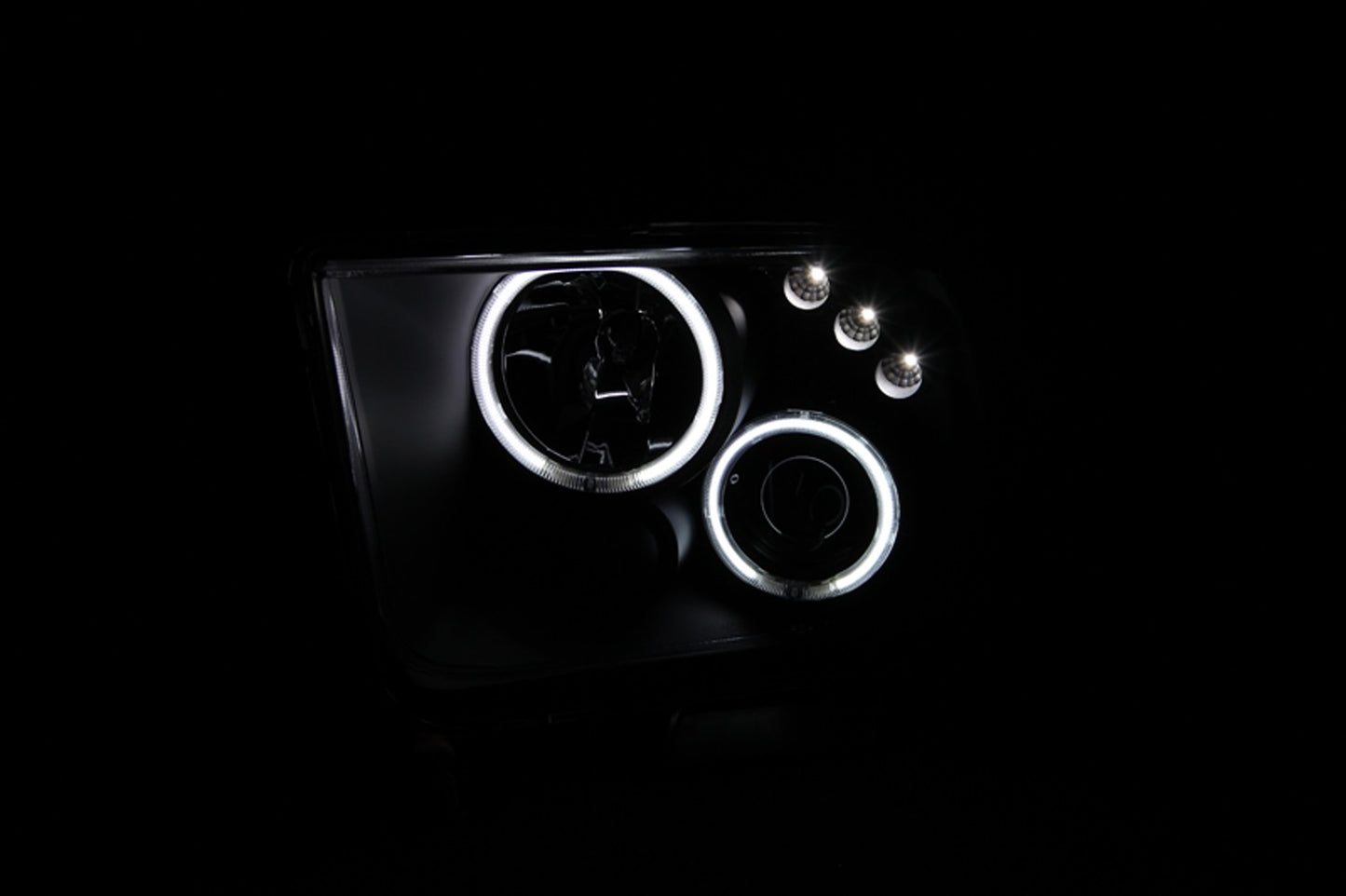 ANZO USA - Projector Headlight Set W/Halo - 121166